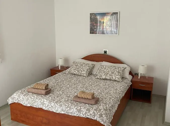 Leskovar Apartman *